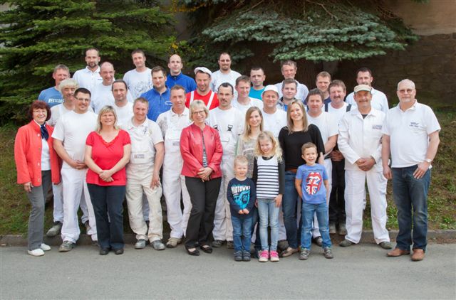 Gruppenfoto unserer Belegschaft zum 25-jähigen Jubiläumn